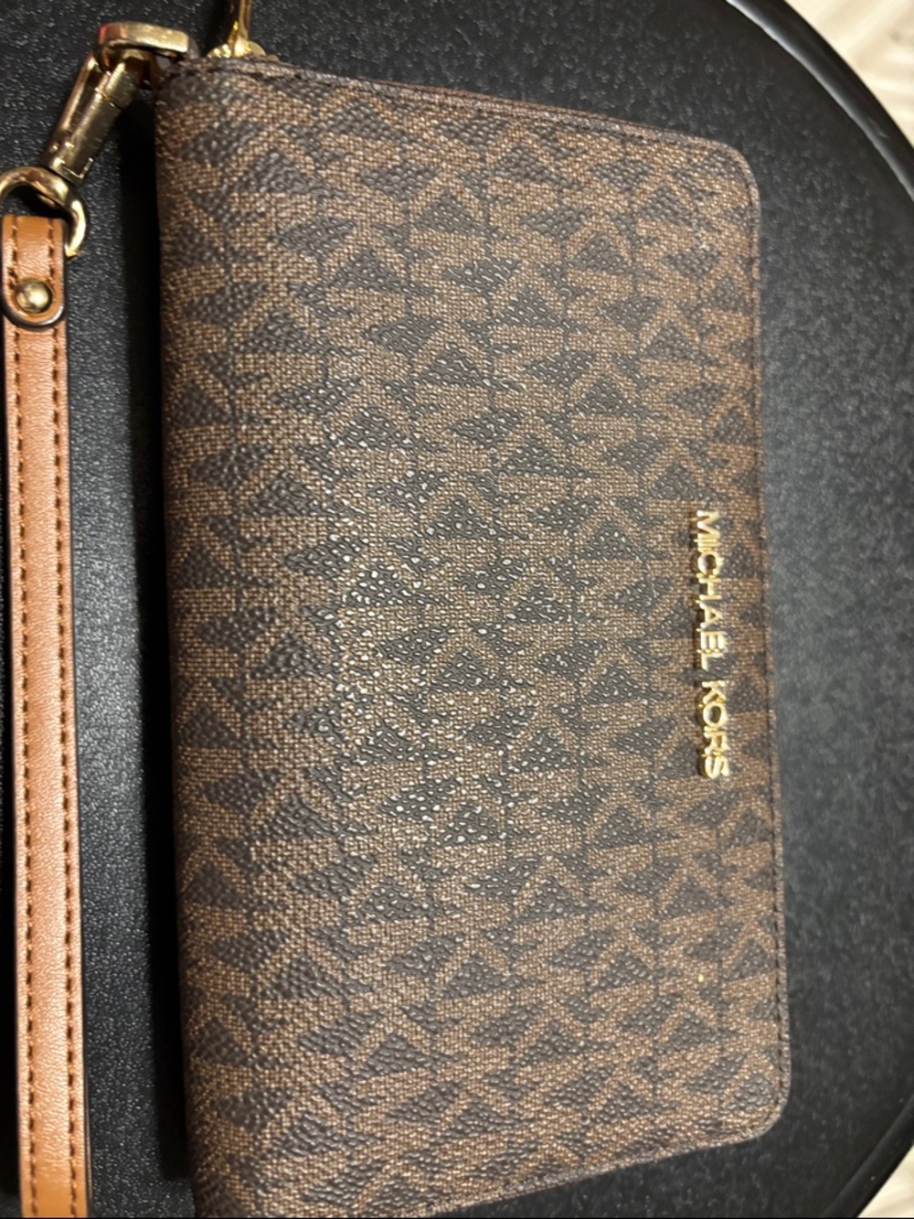 Michael Kors Brown Signature Logo Wristlet. Jet Set Travel Wallet.